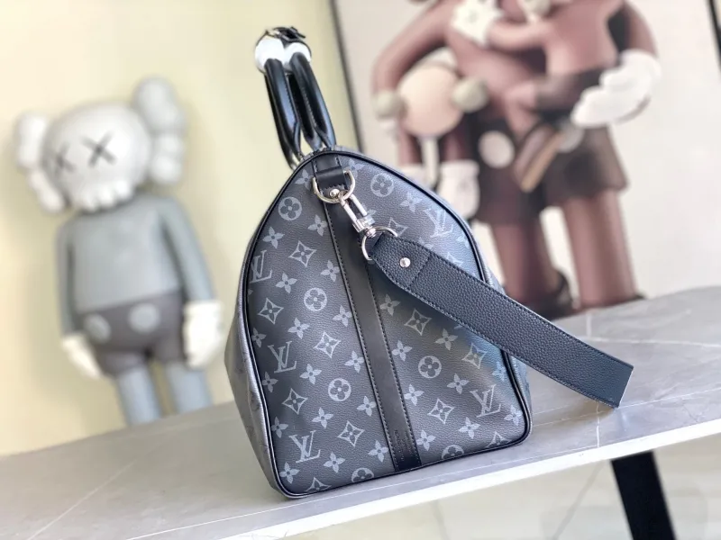 Alternative view of LV Travel Bags-136