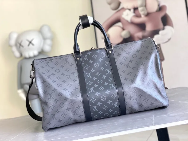 LV Travel Bags-136 - Image 3