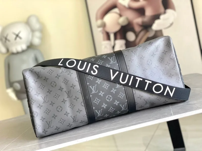 LV Travel Bags-136 - Image 5