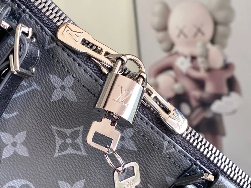 LV Travel Bags-136 - Image 9