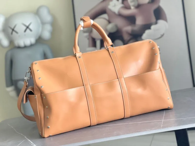 LV Travel Bags-137 - Image 3