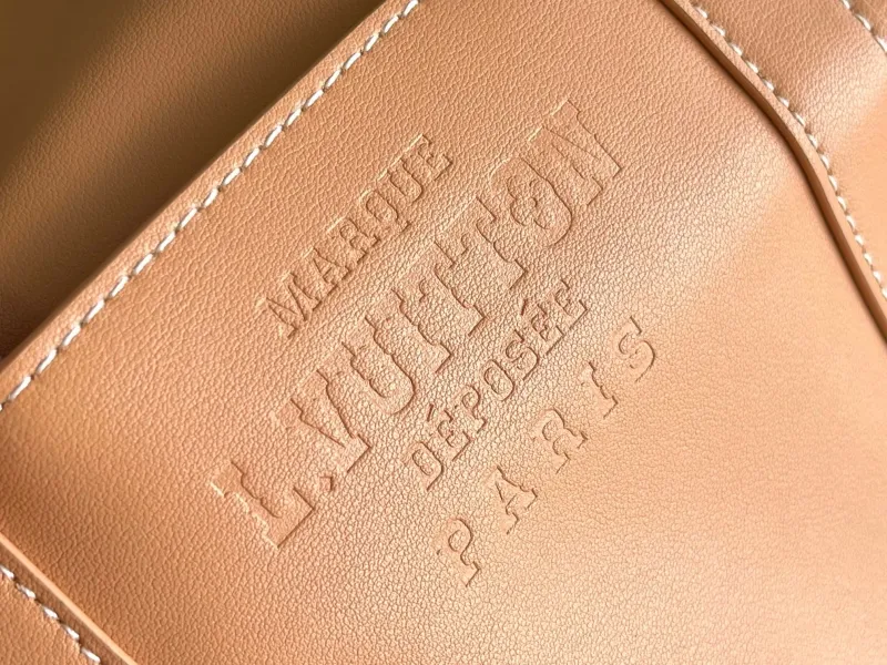 LV Travel Bags-137 - Image 5