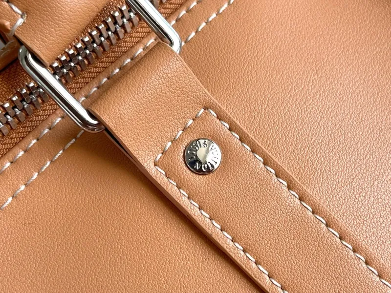 LV Travel Bags-137 - Image 7