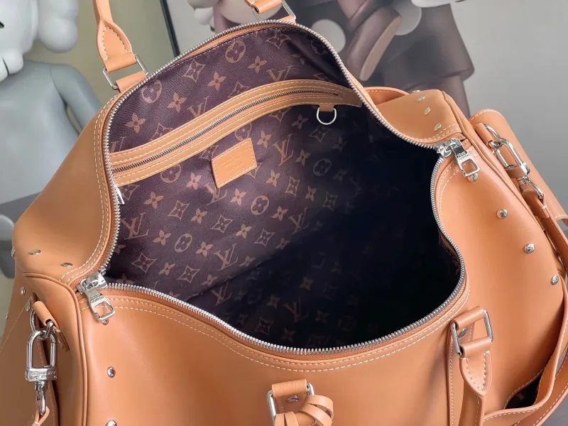 LV Travel Bags-137 - Image 8
