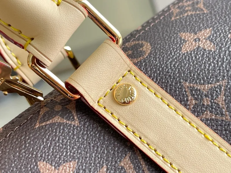 LV Travel Bags-138 - Image 6