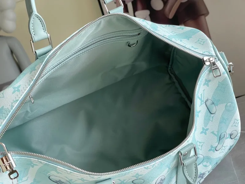 LV Travel Bags-140 - Image 8