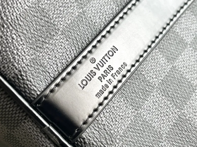 LV Travel Bags-141 - Image 8