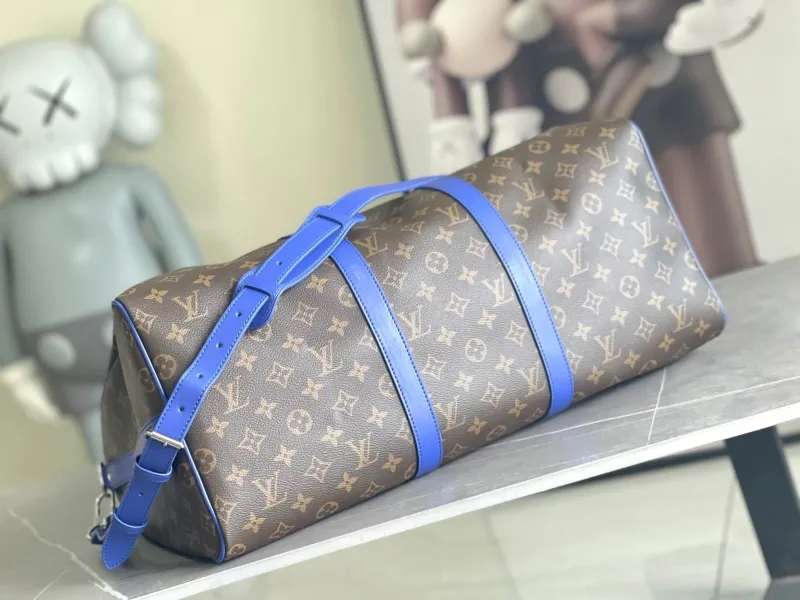 LV Travel Bags-142 - Image 4