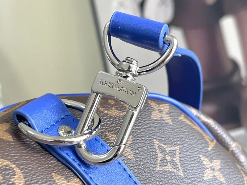 LV Travel Bags-142 - Image 7