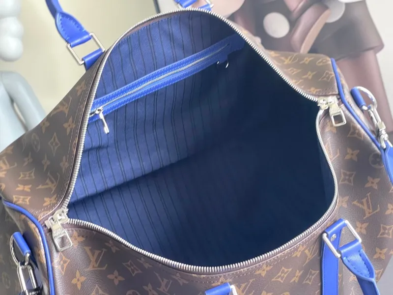 LV Travel Bags-142 - Image 9