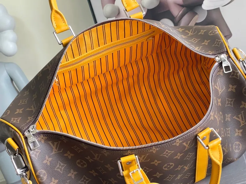 LV Travel Bags-143 - Image 9