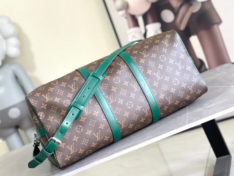 LV Travel Bags-145 - Image 4