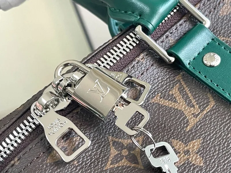 LV Travel Bags-145 - Image 7