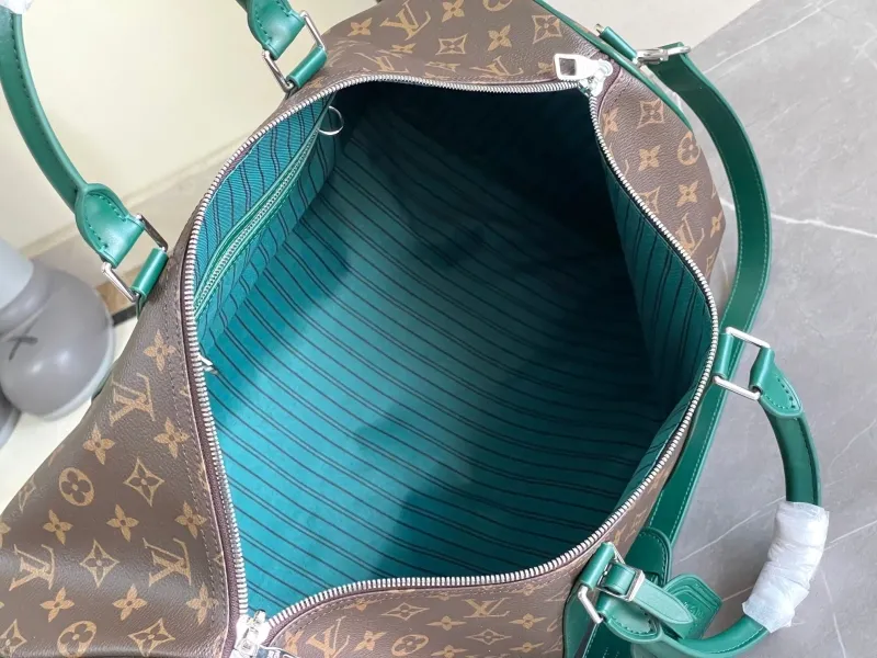 LV Travel Bags-145 - Image 9
