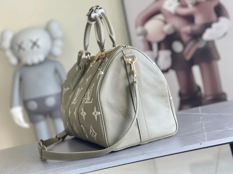 Alternative view of LV Travel Bags-146