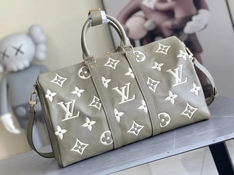 LV Travel Bags-146 - Image 3