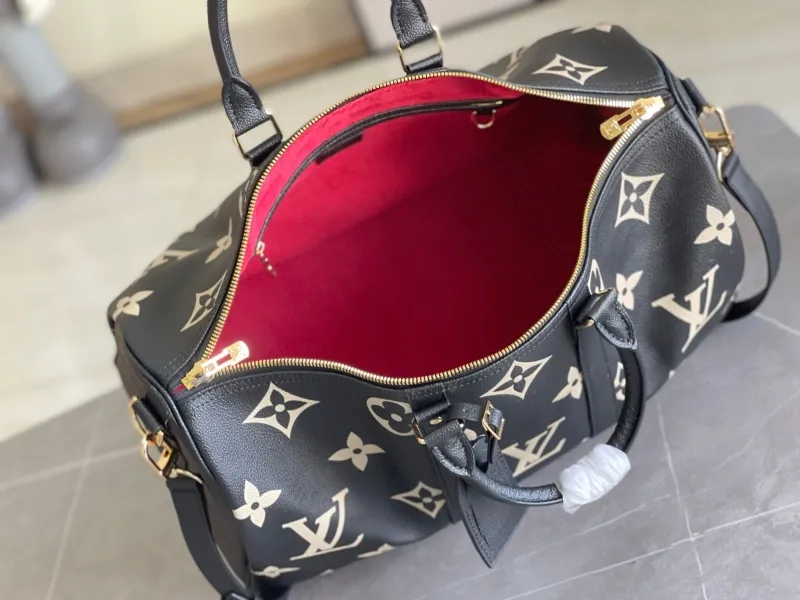 LV Travel Bags-147 - Image 8