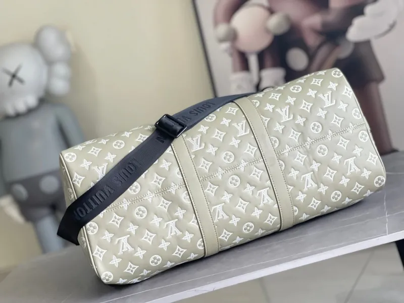 LV Travel Bags-149 - Image 4
