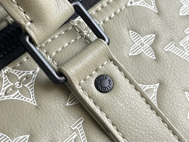 LV Travel Bags-149 - Image 5
