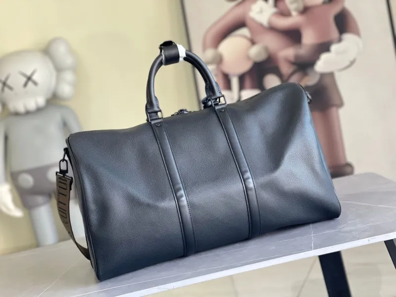 LV Travel Bags-152 - Image 3