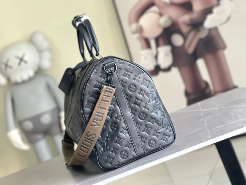 Alternative view of LV Travel Bags-153