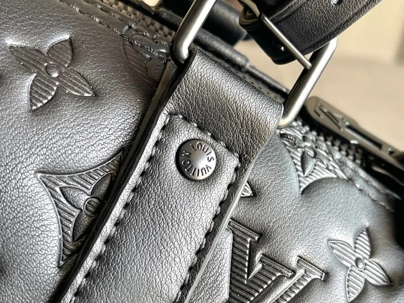 LV Travel Bags-153 - Image 6