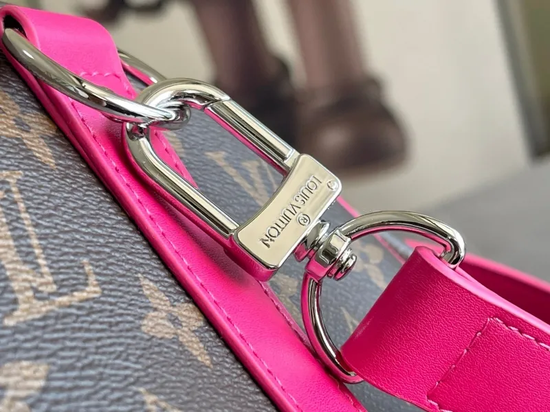 LV Travel Bags-154 - Image 7