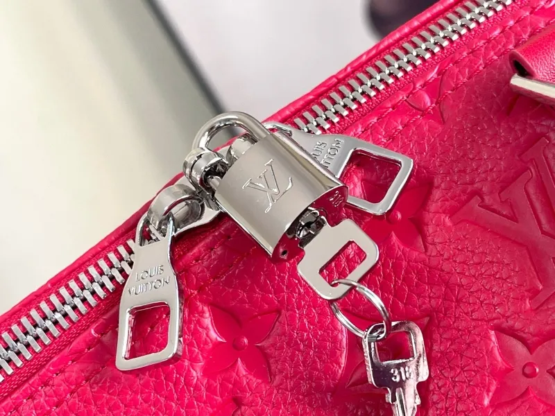 LV Travel Bags-156 - Image 7