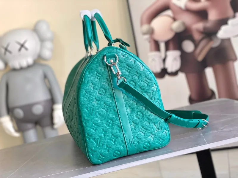 Alternative view of LV Travel Bags-157