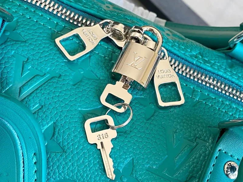 LV Travel Bags-157 - Image 7