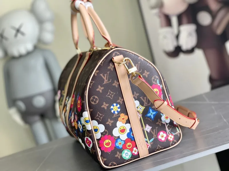 Alternative view of LV Travel Bags-159