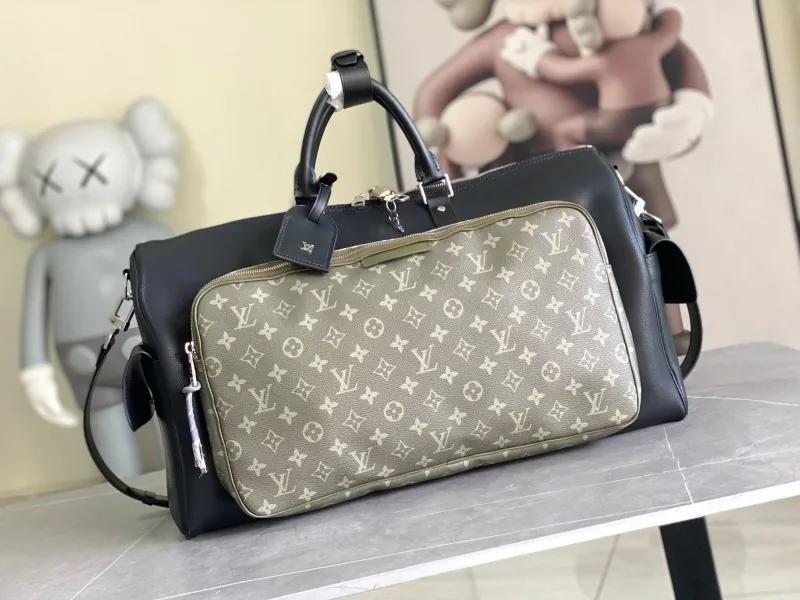 LV Travel Bags-161