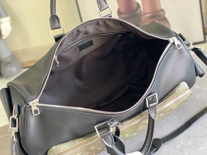 Alternative view of LV Travel Bags-161