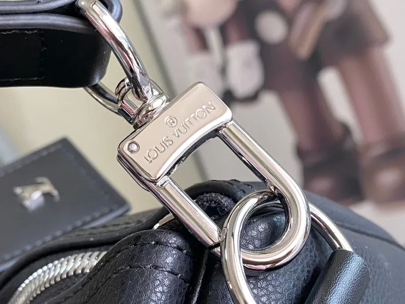 LV Travel Bags-161 - Image 11