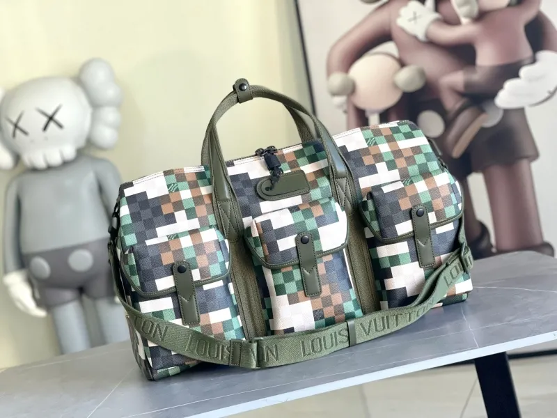 LV Travel Bags-162