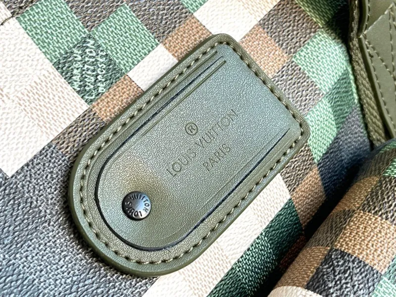LV Travel Bags-162 - Image 5