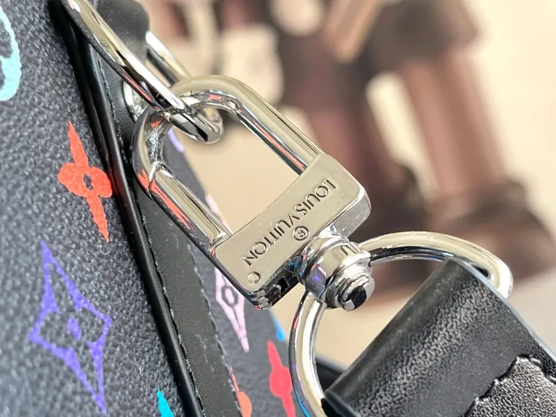 LV Travel Bags-165 - Image 6