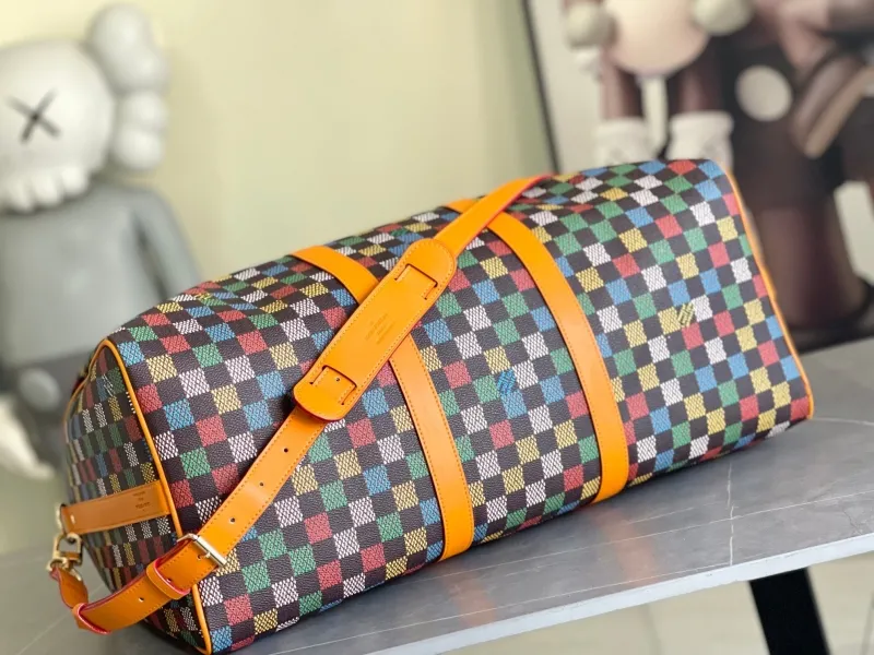 LV Travel Bags-167 - Image 4
