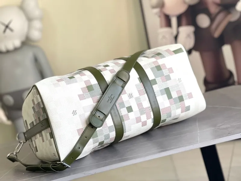 LV Travel Bags-168 - Image 4