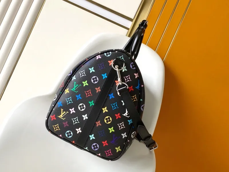 Alternative view of LV Travel Bags-169
