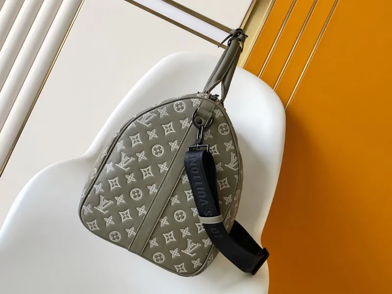 LV Travel Bags-172 - Image 4