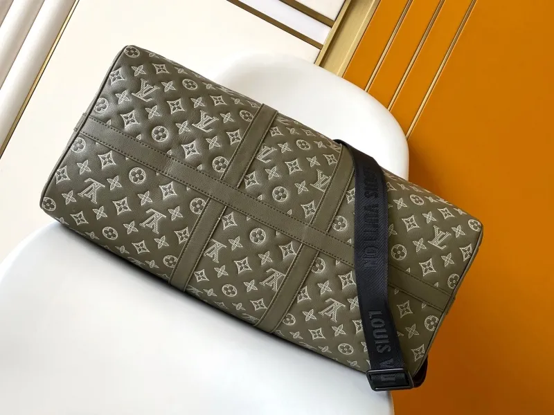 LV Travel Bags-172 - Image 5