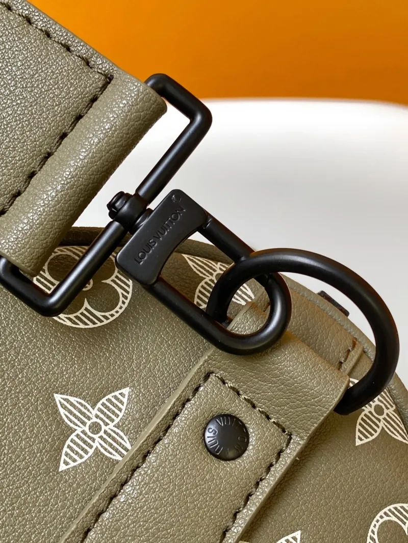 LV Travel Bags-172 - Image 7
