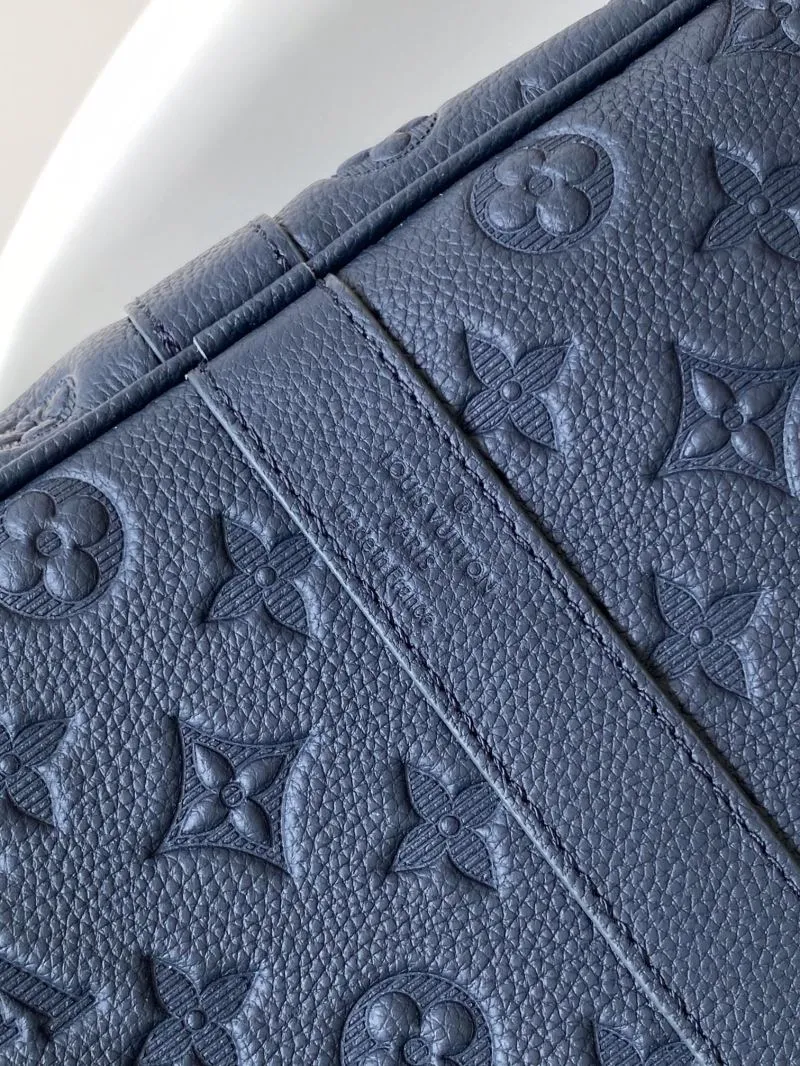 LV Travel Bags-196 - Image 5