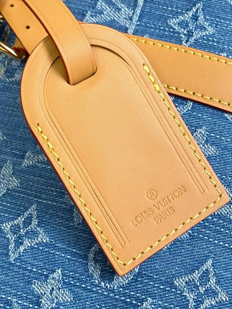 LV Travel Bags-199 - Image 4