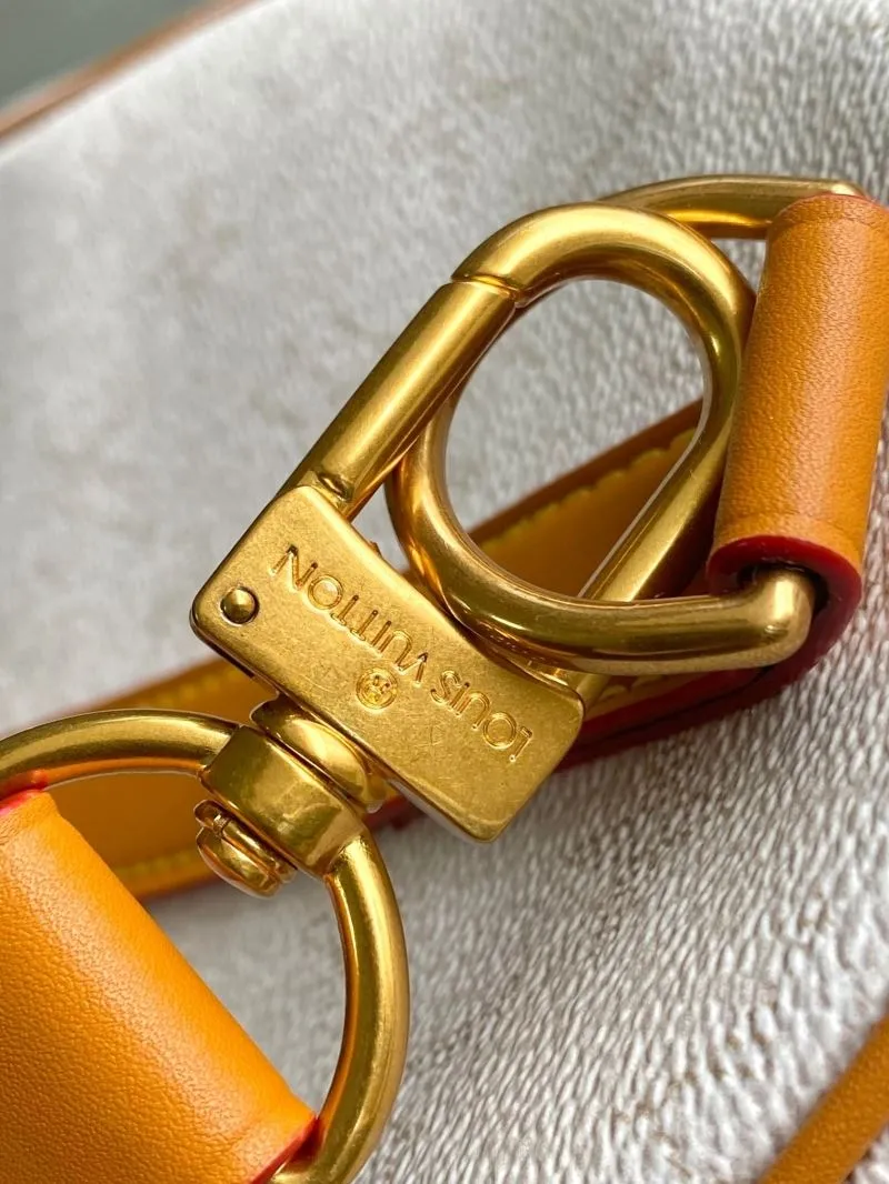 LV Travel Bags-200 - Image 6