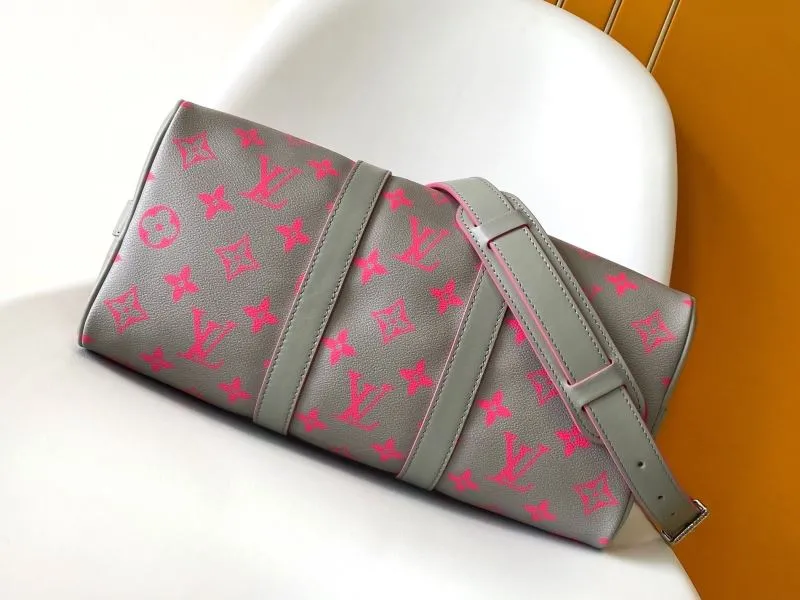 LV Travel Bags-203 - Image 4