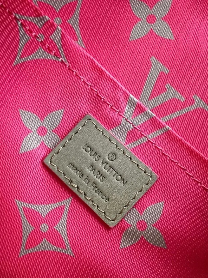 LV Travel Bags-203 - Image 9