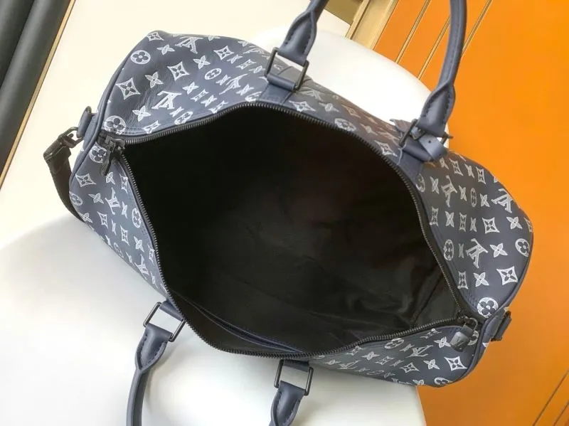 LV Travel Bags-204 - Image 8
