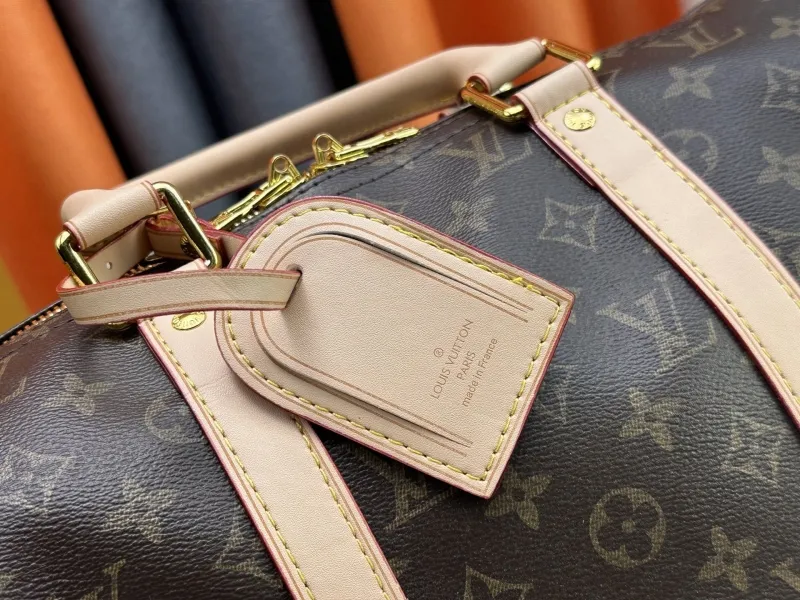 LV Travel Bags-206 - Image 6